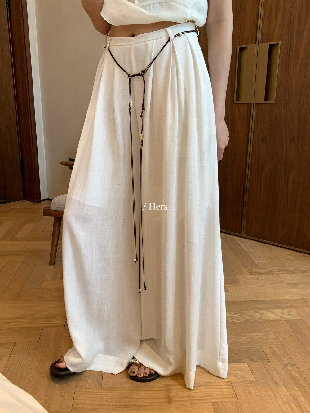 26年夏上新【Hers】百搭腰绳压褶淡人感飘飘休闲裤腿裤女80612