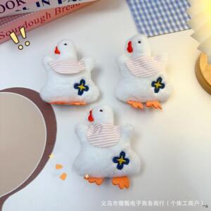 可爱毛绒围兜鸭卡通创意