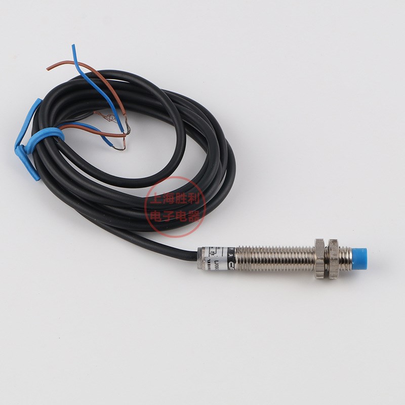 LJ8Ab3-2-Z/AY接近开关PNP直流三线常闭 M8接近开关传感器探头