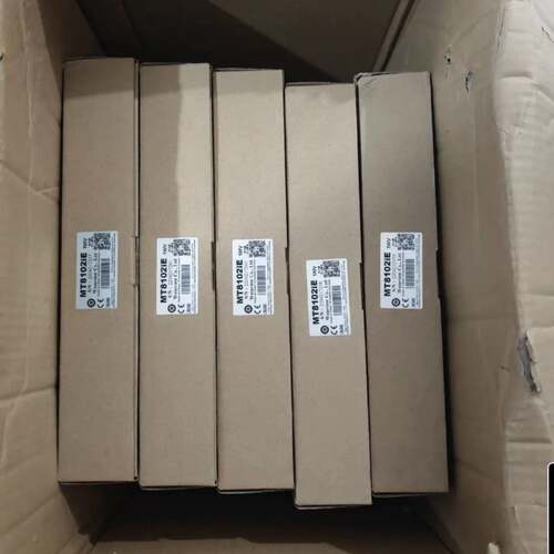 可维修FX2N-4AD，FX5U-80MT/ES，FX3U-64M议价