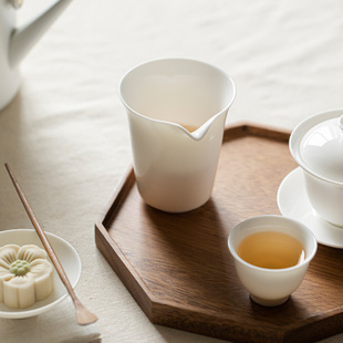 羊脂玉瓷马蹄公道杯陶瓷茶具新款分茶器茶海泡茶功道茶杯公壶高档