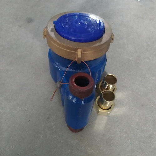 上进下出立式冷水表 立式热水表 旋翼式数字水表DN15 20 25 32 40