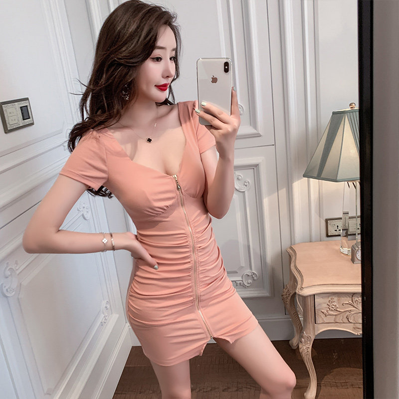 连衣裙女夏显瘦小个子夜店总女装性感2022新款纯欲设计感小众裙子