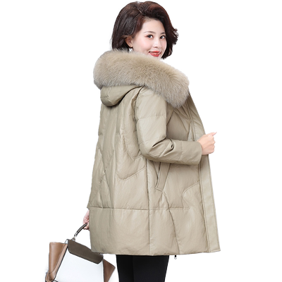 妈妈冬季新款真绵羊皮外套羽绒服