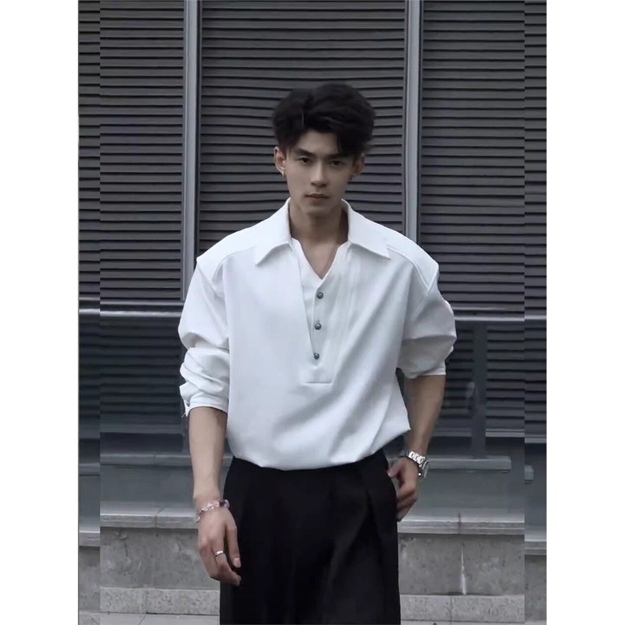 白色假两件长袖Polo衫男