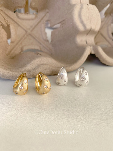 CuteDouu 嵌入星芒 锆石星芒磨砂水滴耳扣式耳环小众高级感耳饰女