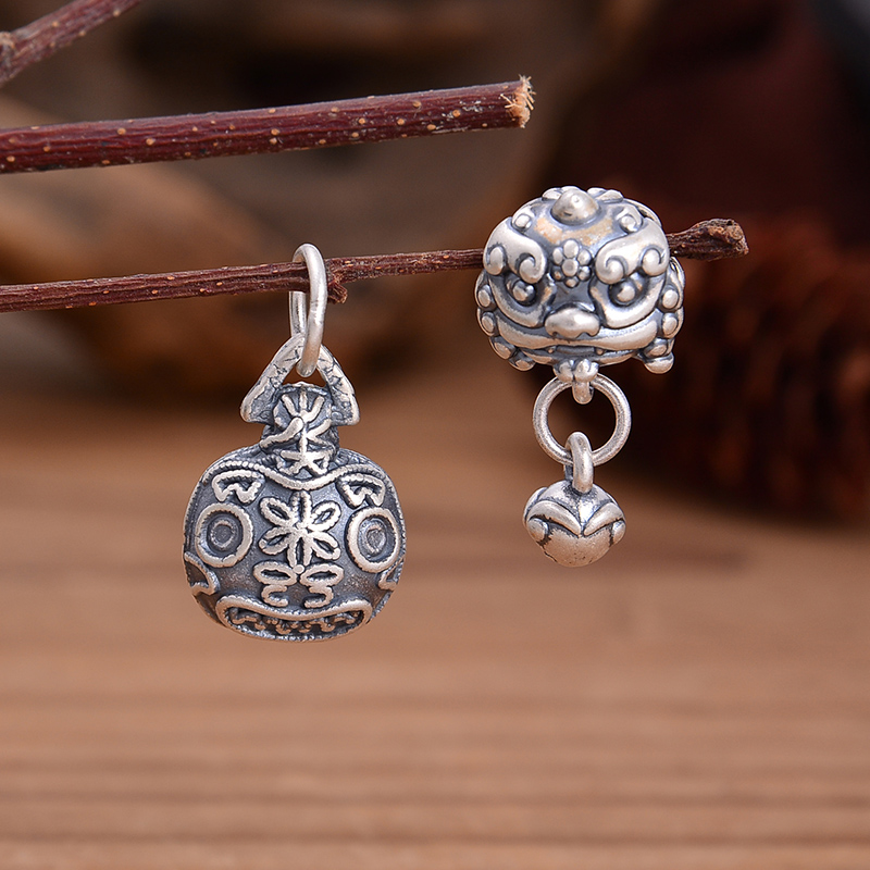 S999足银国风醒狮吞金兽挂件