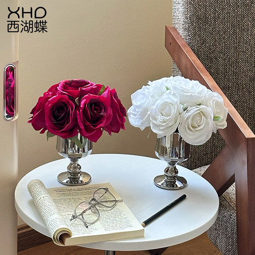 轻奢仿真手捧玫瑰花束装饰品