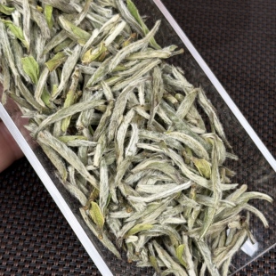 2025新茶白毫银针福鼎磻溪吴洋山中期针毫香50克罐装礼盒装茶叶