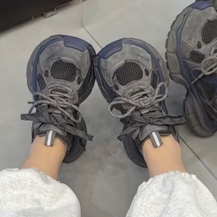 潮 女巴家加绒复古百搭休闲运动鞋 2025款 秋冬显脚小轻便厚底老爹鞋