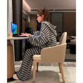韩系慵懒风松弛感穿搭巨好看 一整套条纹休闲运动针织两件套 冬装