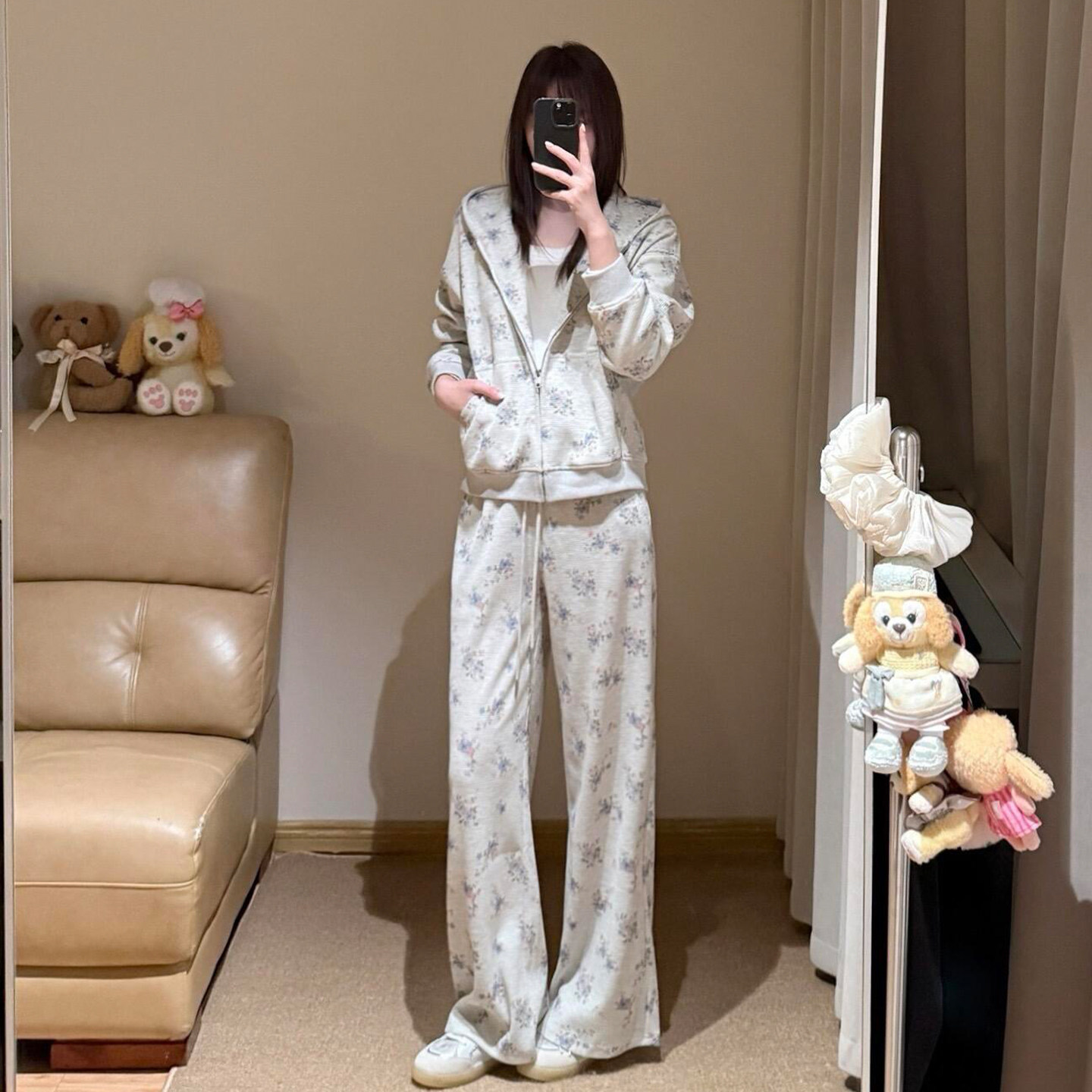 运动服套装女春秋巨好看漂亮碎花连帽卫衣慵懒风两件套松弛感穿搭