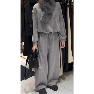 超好看深冬装 一整套加绒毛领卫衣休闲穿搭韩系慵懒风运动服两件套