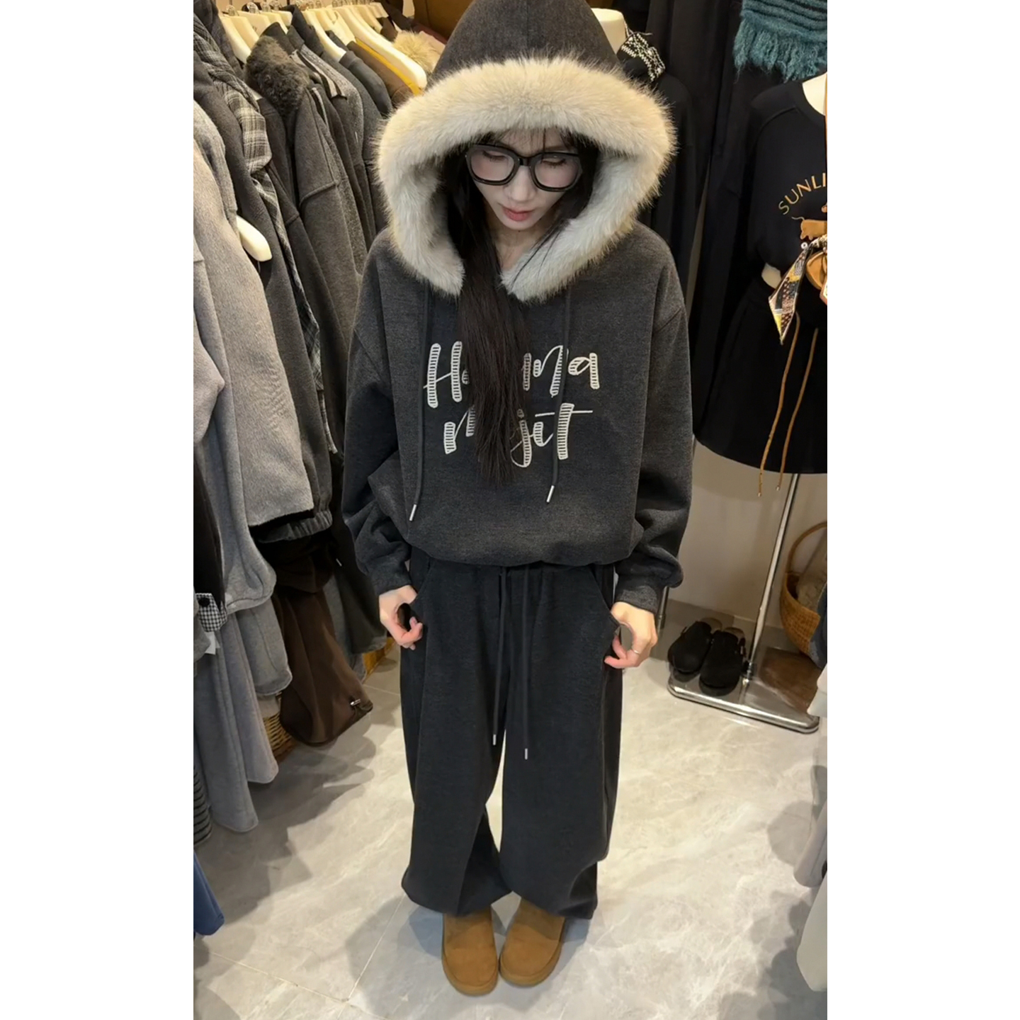 韩系慵懒风休闲加绒毛领卫衣套装