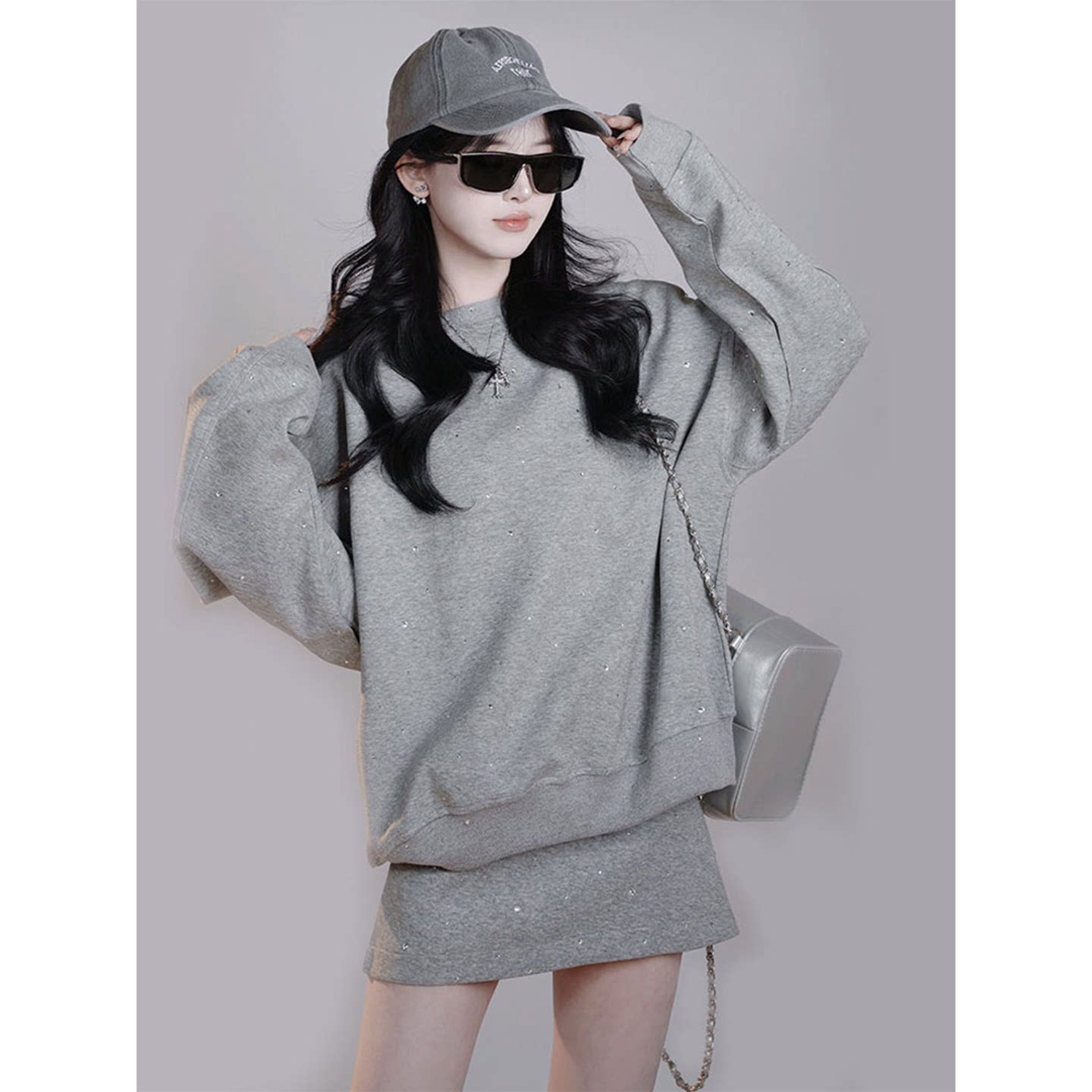 早春2026超火穿搭一整套小个子休闲炸街高级感卫衣运动短裙两件套