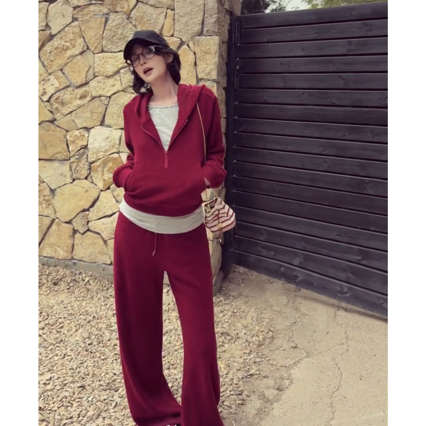 红色卫衣阔腿裤套装春季减龄时尚韩系高级感休闲炸街运动服两件套,女装/女士精品,休闲运动套装,淘宝优惠券,粉丝福利购,淘宝优惠卷