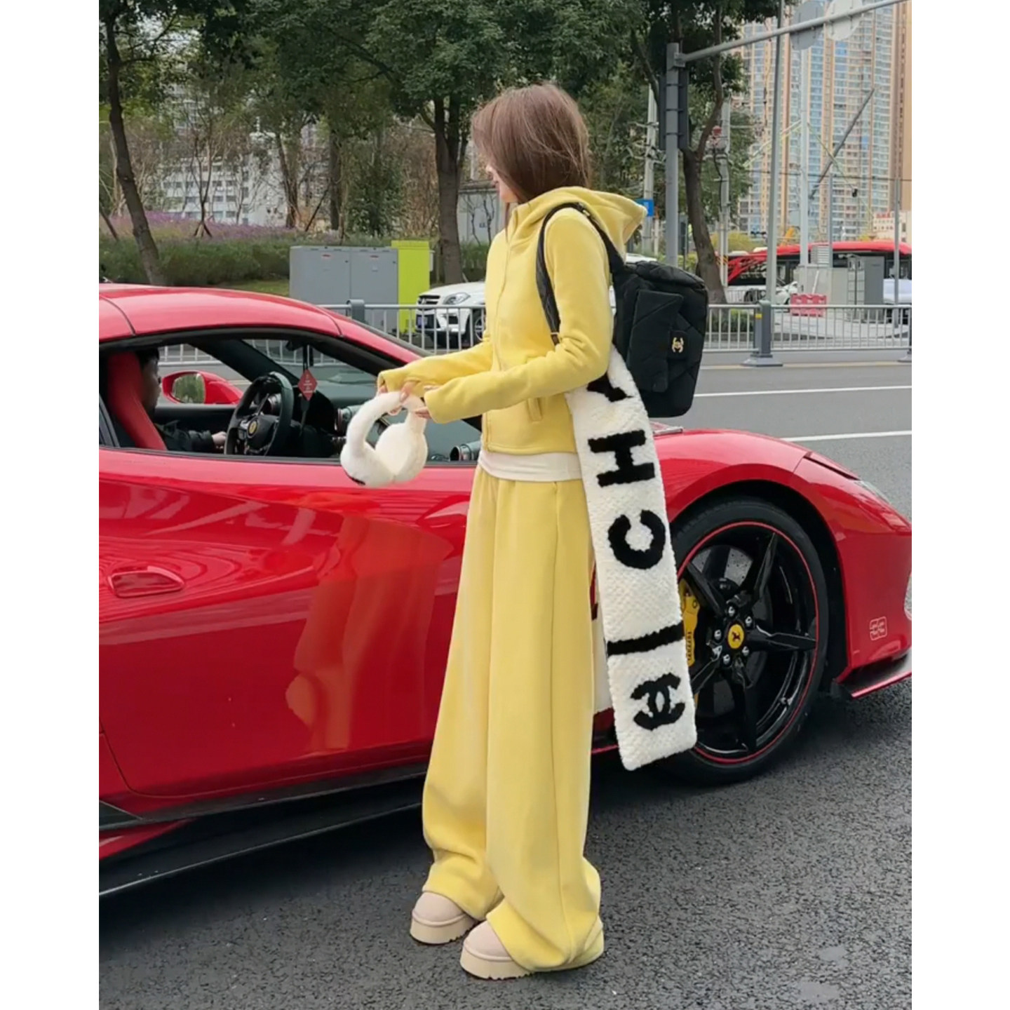高级感网红超火冬装一整套韩系穿搭运动服加绒加厚连帽卫衣两件套