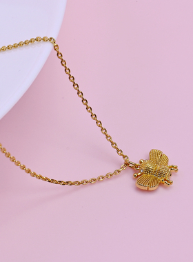 经典金色简约小蜜蜂设计项链可爱