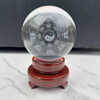 Прозрачный шар диаметром 8 см с резьбой Тай Чи и Багуа внутри + деревянная основа