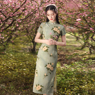 新款 素雅復(fù)古氣質(zhì)年輕款 綠色旗袍2025年改良日常連衣裙長款 女夏季