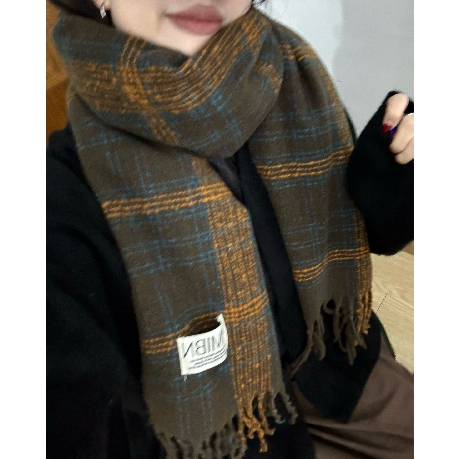 复古安哥拉红披肩围巾出片百搭保暖时尚流苏经典冬季时尚格子围巾