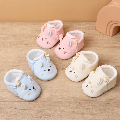 婴儿鞋秋季软底鞋透气防掉