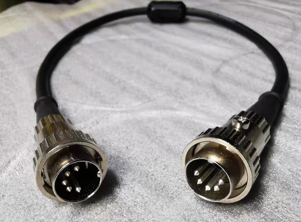 限量版naim铭茗音频线五针连接线原装带锁接头+美国怪兽联名版