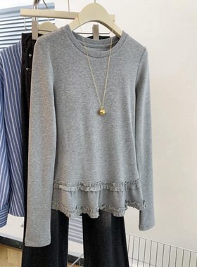 灰色荷叶边下摆圆领长袖T恤女秋冬德绒设计感正肩修身洋气打底衫