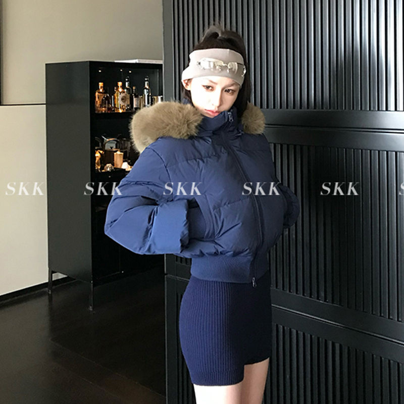 芬兰雪境 冬季毛领连帽收腰加厚短款羽绒棉服女