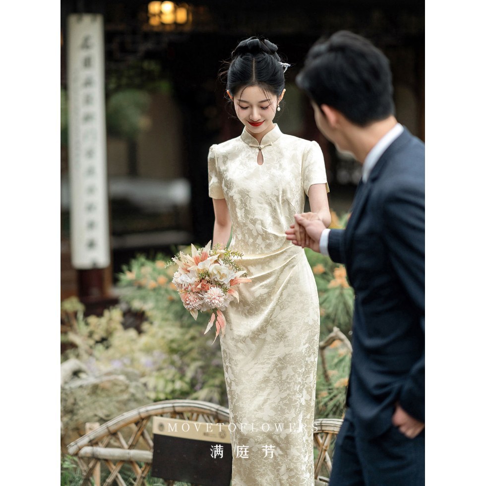 蝶影 新中式白色旗袍女订婚礼服裙2025新款小个子日常可穿连衣裙