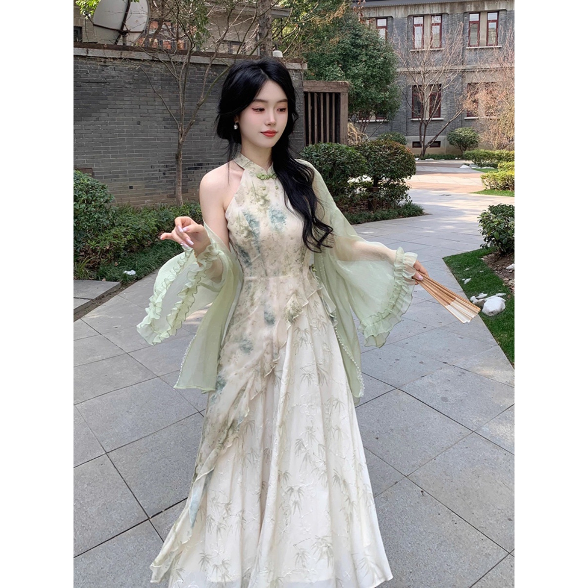大码裙子女夏季高级感新中式国风改良旗袍挂脖气质连衣裙两件套装