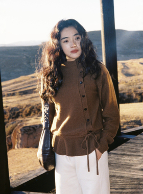 Oase张点 意大利进口Cariaggi纯羊绒 多股厚织半高领焦糖开衫