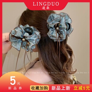 气质绿色花朵抓夹女高级感后脑勺鲨鱼夹子发夹半扎发时尚百搭头饰