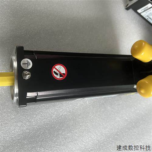 议价施耐德伺服马达SH30702P02F2000 销售