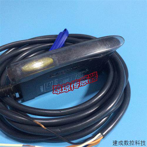 议价美国邦纳BANNER感测器D10DPFP D10DPFPQ光纤放大器双开关量输