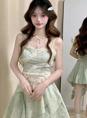 2025春季新款少女风甜美绿色无袖吊带裙学生收腰显瘦不规则中长裙