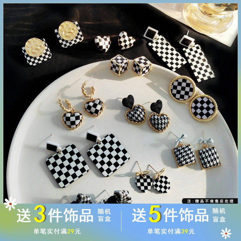 S925银针复古港风棋盘格子耳钉简约蝴蝶结爱心耳环ins风耳饰女988怎么样,好用不?