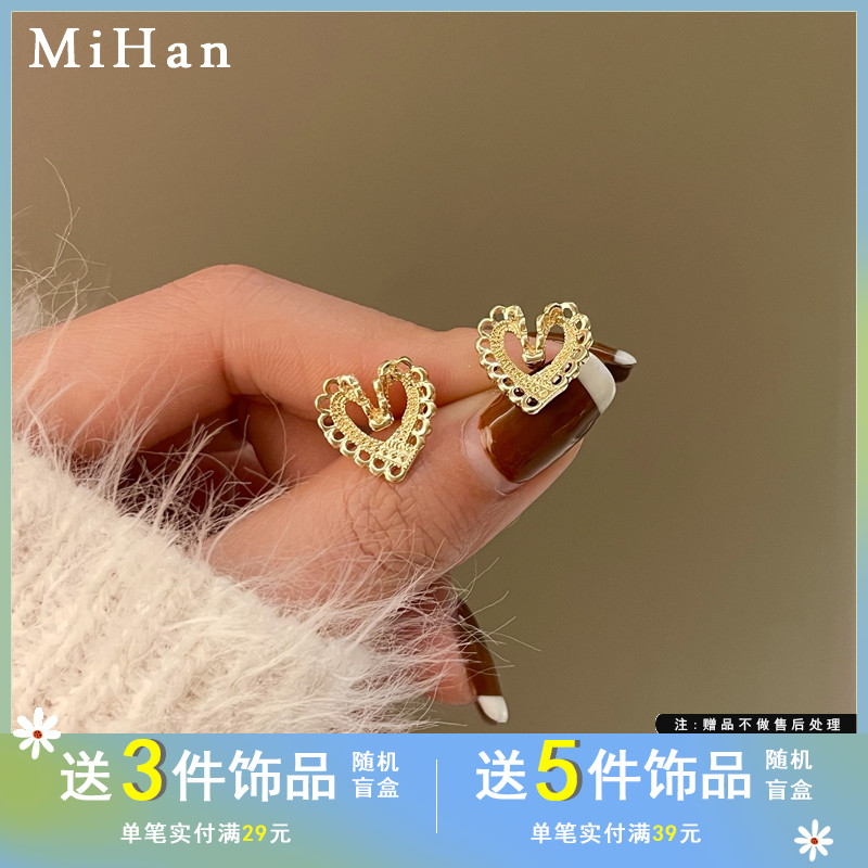 S925银针甜美蕾丝爱心形耳钉简约时尚小巧耳饰ins风可爱耳环女540