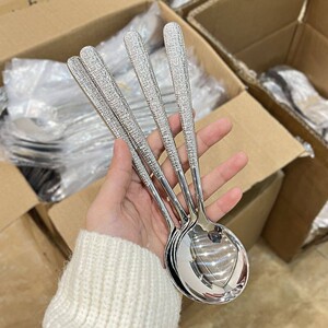 冰纹勺加厚不锈钢家用成人饭勺长柄勺子吃饭西餐汤勺学生汤匙调羹
