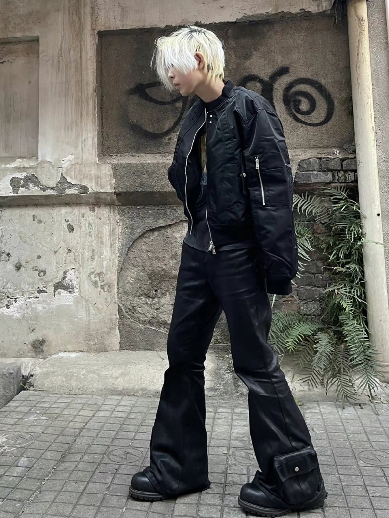 TOMIKES刷蜡涂层黑胶微喇牛仔裤