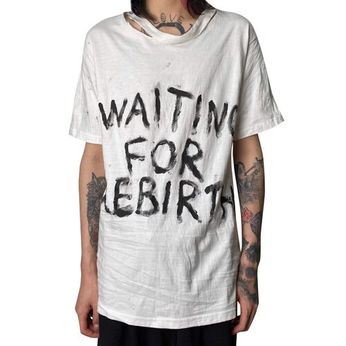 字母破坏领口短袖脏染宽松T恤