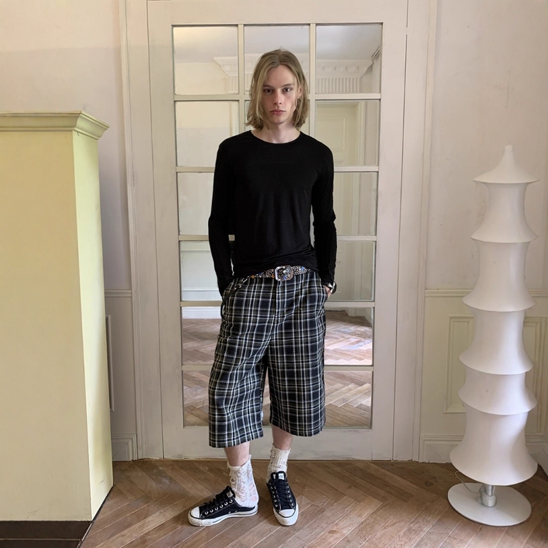 黑绿格子低腰休闲七八分短裤