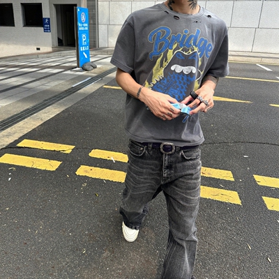 火焰舌头印花水洗做旧破坏短袖