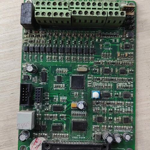 议价紫日变频器ZVF9V-P0900T4M ，90KW主控板可维修