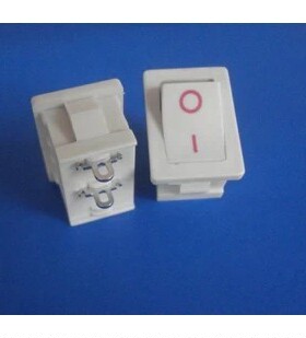 白色红字 船形开关 6A/250V 10A/125V 长2CM 宽1.5CM 高15MM 2脚