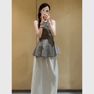 通勤灰色无袖 2025夏季 气质轻奢高级感独特绝美时尚 新款 上衣女 爆款
