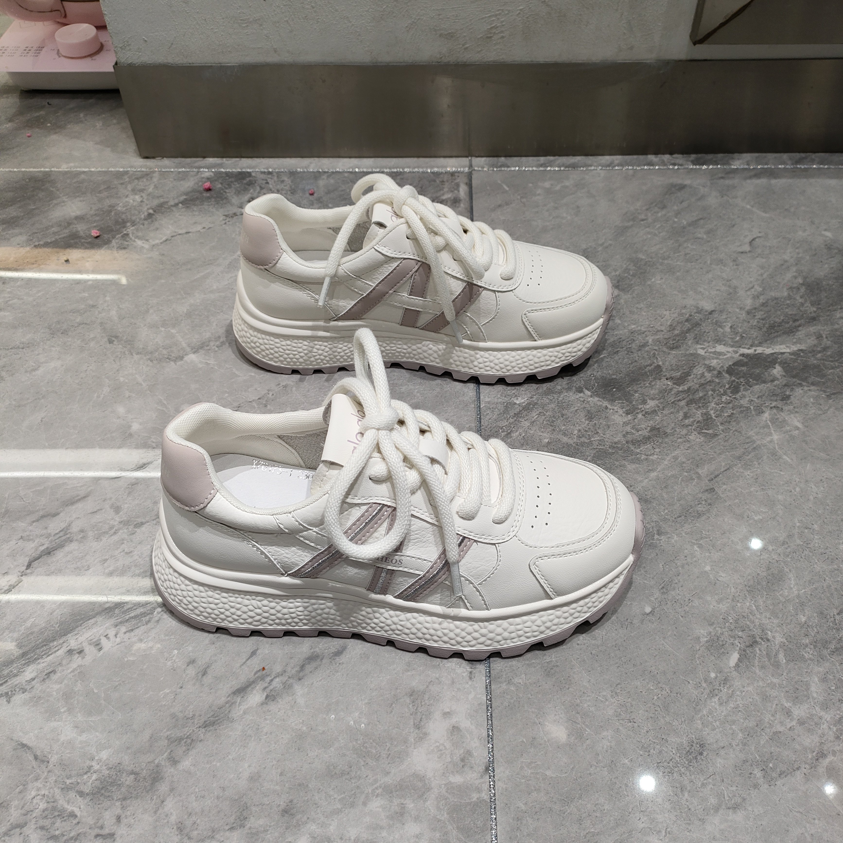 真皮阿甘鞋女2026春季新款圆头厚底系带皮面透气慢跑休闲运动鞋潮,女鞋,时尚休闲鞋,淘宝优惠券,粉丝福利购,淘宝优惠卷