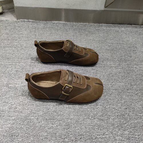 真皮内增高德训鞋女2026冬季新款圆头厚底舒适加绒拼色休闲鞋潮73