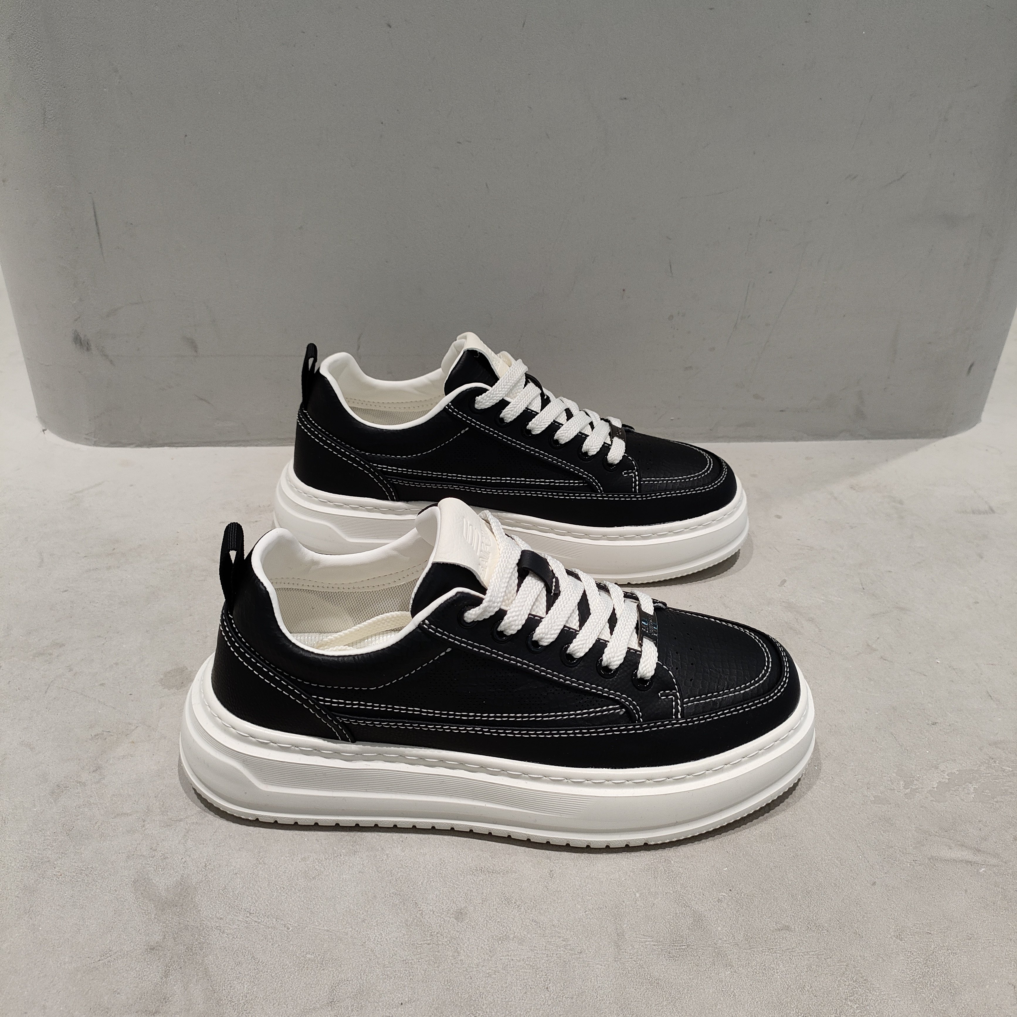 美式低帮休闲小白板鞋轻便2026春季新款欧货爆款时尚男士百搭男鞋,流行男鞋,休闲板鞋,淘宝优惠券,粉丝福利购,淘宝优惠卷