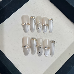手工穿戴甲美甲短款甲片指甲贴片2026新年款成品高级中长款穿戴式